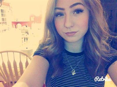 Amber taking a selfie