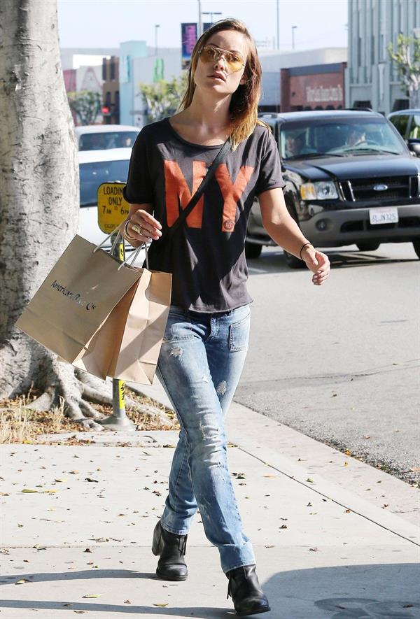 Olivia Wilde (18) shopping in Los Angeles - June 1 2013 