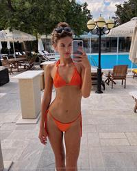 Rebecca Lynn Jackson in a bikini taking a selfie