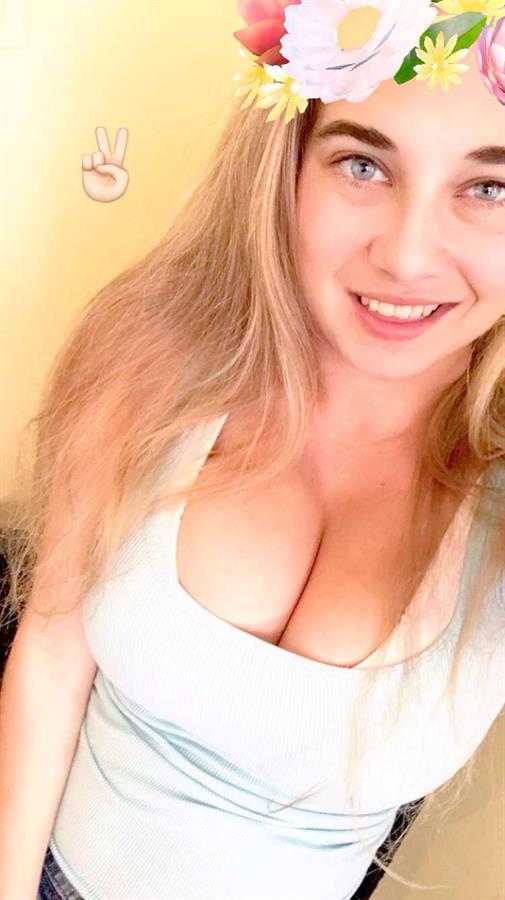 Big titted blonde amateur 