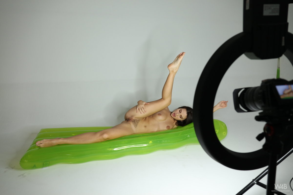 Aliana: Playful Aliana