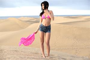 Lady Dee Nude Pictures Lady Dee: Travelling