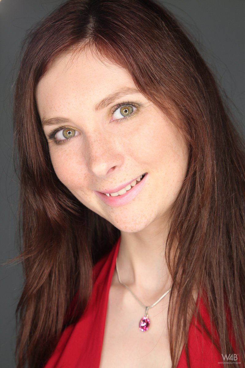 Kattie Gold: CASTING Kattie Gold