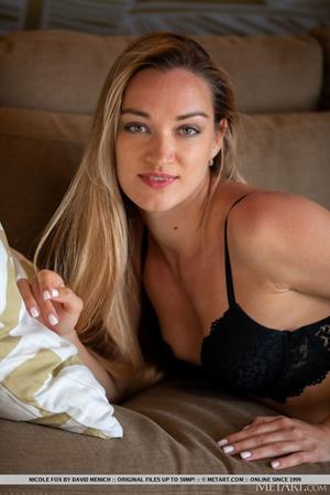 Nicole Fox Nude Pictures Palm Leaves