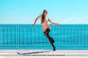 Isla Nude Pictures Villa