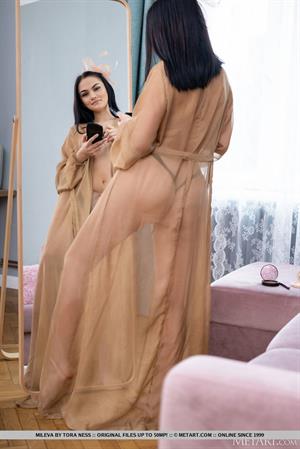 Mileva Nude Pictures Femininity