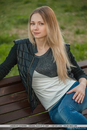 Lenore Nude Pictures Surprise