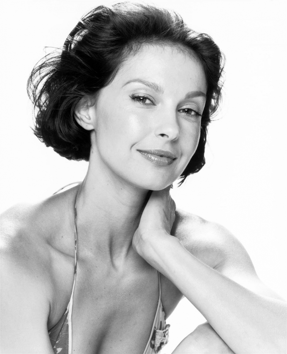 Ashley Judd Pictures