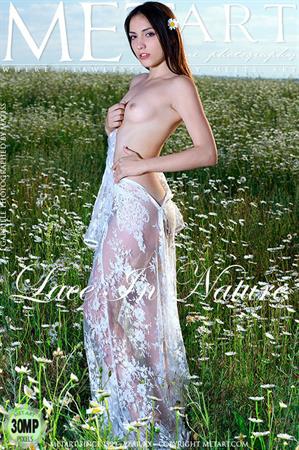 Gabriele Nude Pictures Lace In Nature