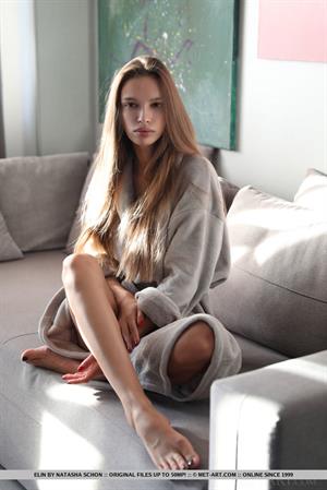 Elin Nude Pictures Fit Elin
