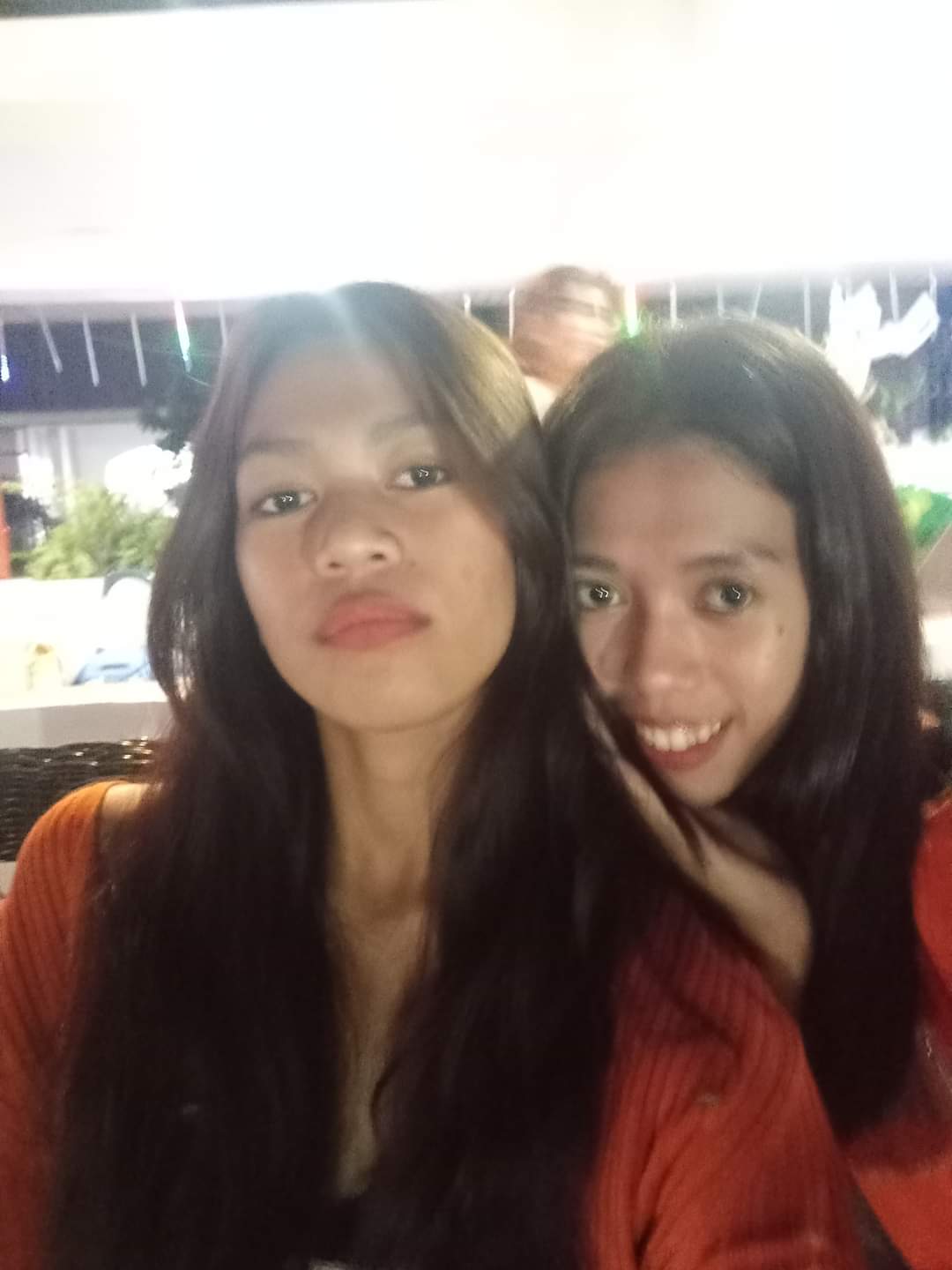 Deep swallowing Davao sisters... 