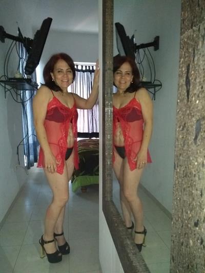 Naughty and desirable latin wife 