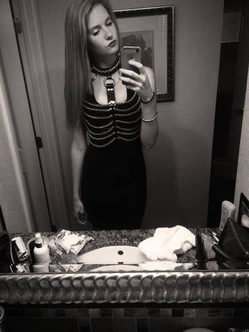 Ashley Lane taking a selfie