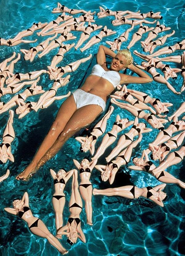 Jayne Mansfield in a bikini