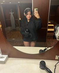 Hannah Kim taking a selfie