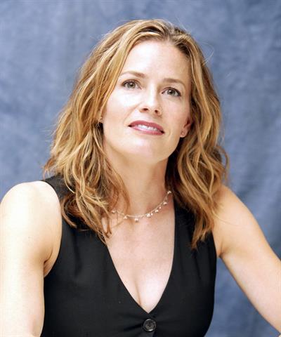 Elisabeth Shue