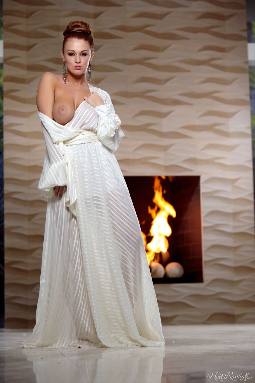 HollyRandall: Girl on Fire