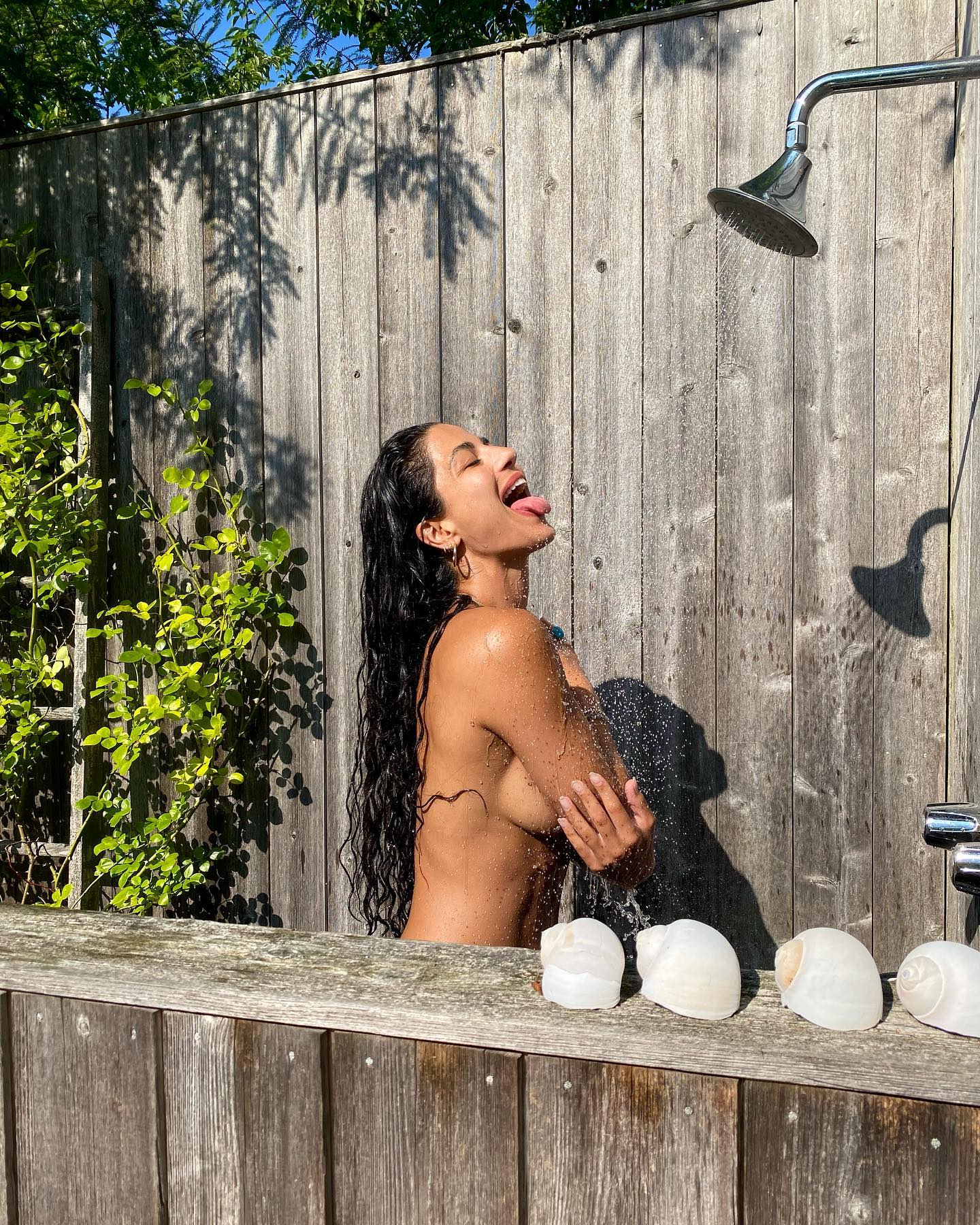 Nasanin Nuri in a bikini