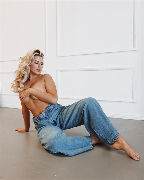 Morgan Hollie Hoosline