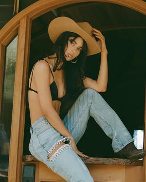 Elisha & Renee Herbert - Cowgirls