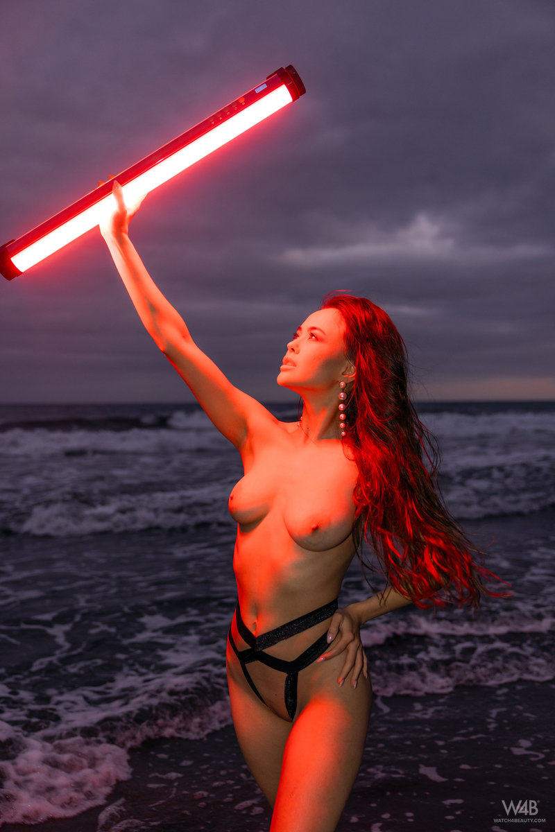 Li Moon: I Am From Mars