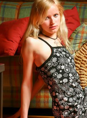 Yana - Flowered Dress