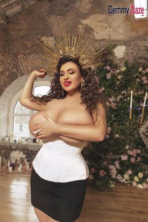 Demmy Blaze - Sexy Angel Set 2