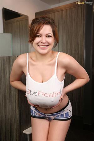 Tessa-fowler Nude Pictures Tessa-fowler - Boobs Realm - Set 1