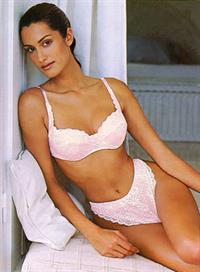 Yasmeen Ghauri