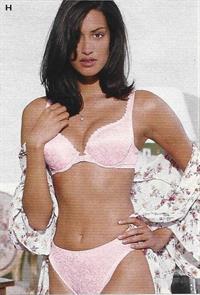 Yasmeen Ghauri