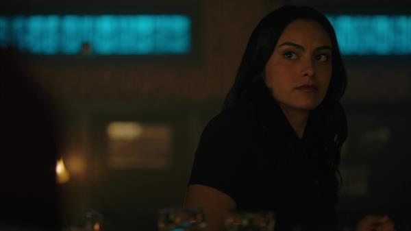 Camila Mendes