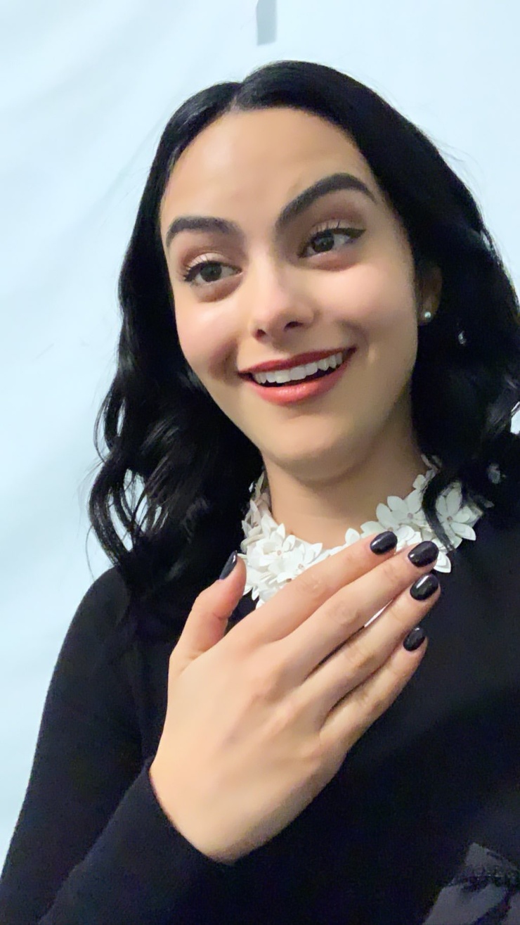 Camila Mendes