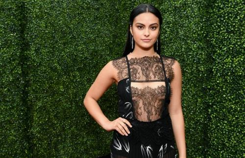 Camila Mendes