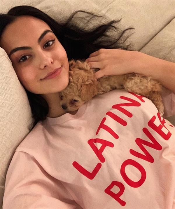 Camila Mendes