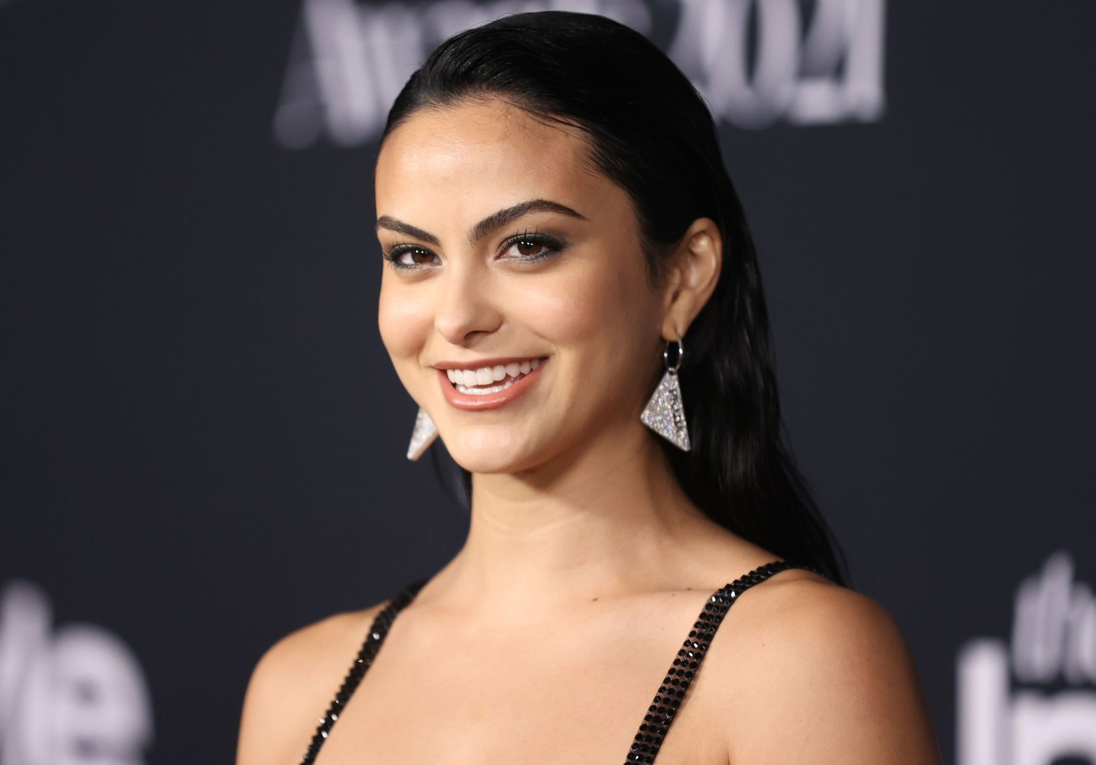 Camila Mendes