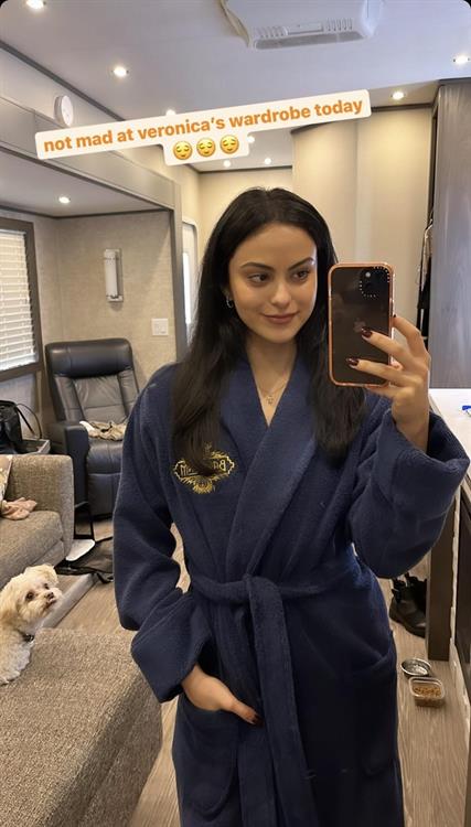 Camila Mendes