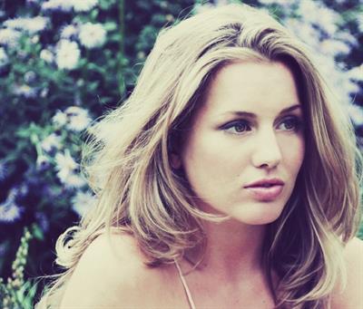 Caggie Dunlop