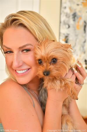 Quinn FTV Nude Pictures Lounging Penetration