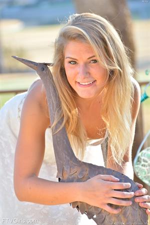 Nicky FTV Nude Pictures Penetration Morning