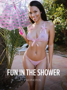 Sky Moon: Fun In The Shower