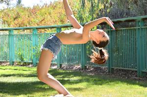 Liz-II FTV Nude Pictures Big Ten Limit