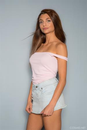 Nadia Wall Nude Pictures Nadia's First Set