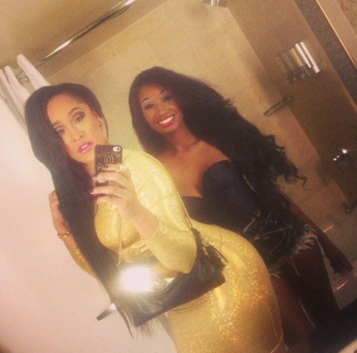 Janelle Shanks taking a selfie