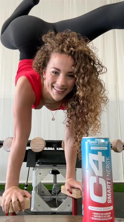 Sofie Dossi Pictures Sofie Dossi