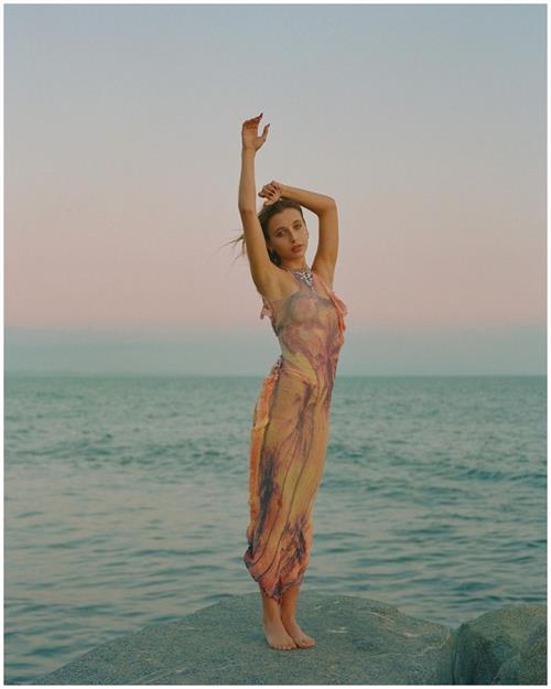 Emma Chamberlain Pictures Emma Chamberlain