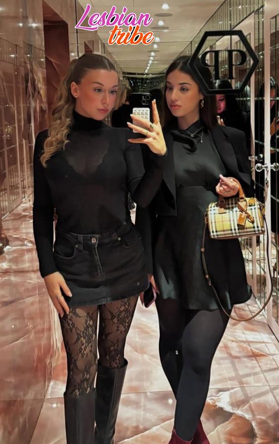 Alessandra taking a selfie