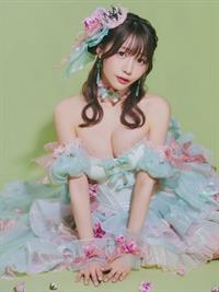 Minami Shinohara - breasts
