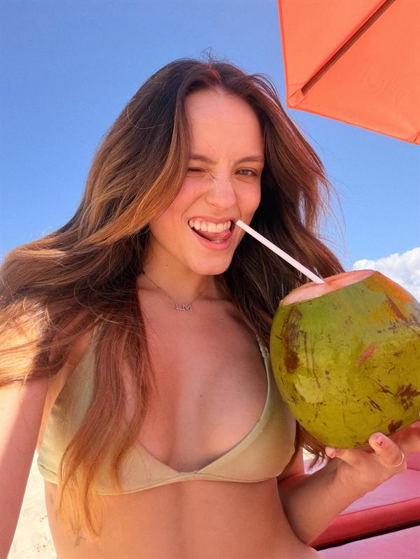 Larissa Manoela