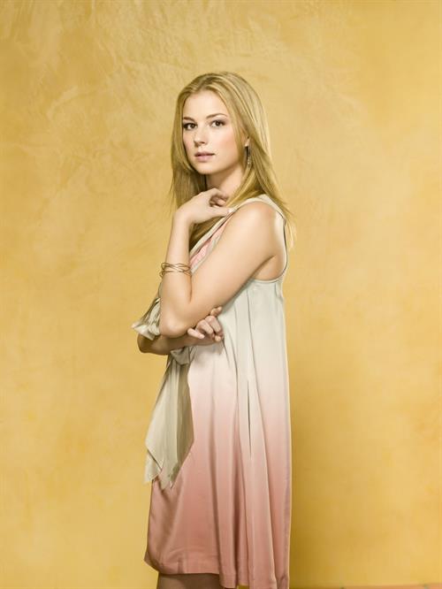Emily VanCamp