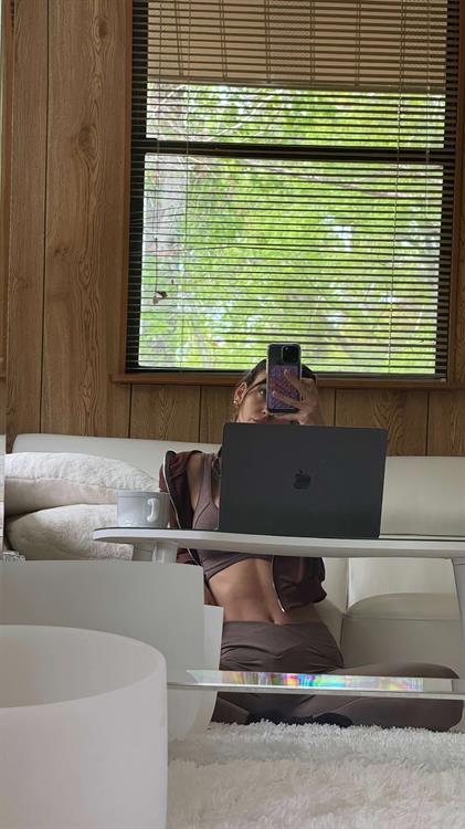 Rachel taking selfies of Rachel